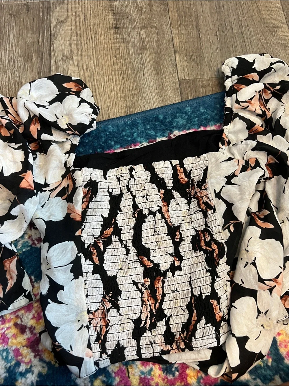 Abercrombie Floral Puff-Sleeve Cropped Top - Black & White
